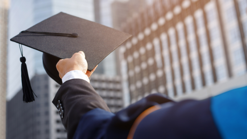Learn with Teciomar Abila how Financial Education prepares students for real-world challenges.