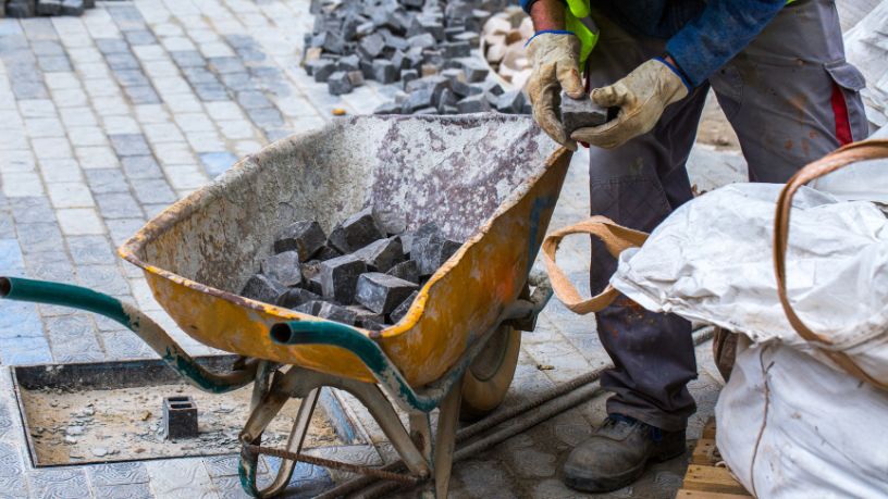 In Interlocking Pavers in Public Areas: Durability, Accessibility, and Urban Quality of Life, Valderci Malagosini Machado examines the role of interlocking pavers in improving urban quality of life by combining structural strength with effective accessibility.